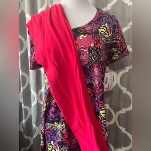 NWT- LuLaRoe Medium Classic tee with OS leggings